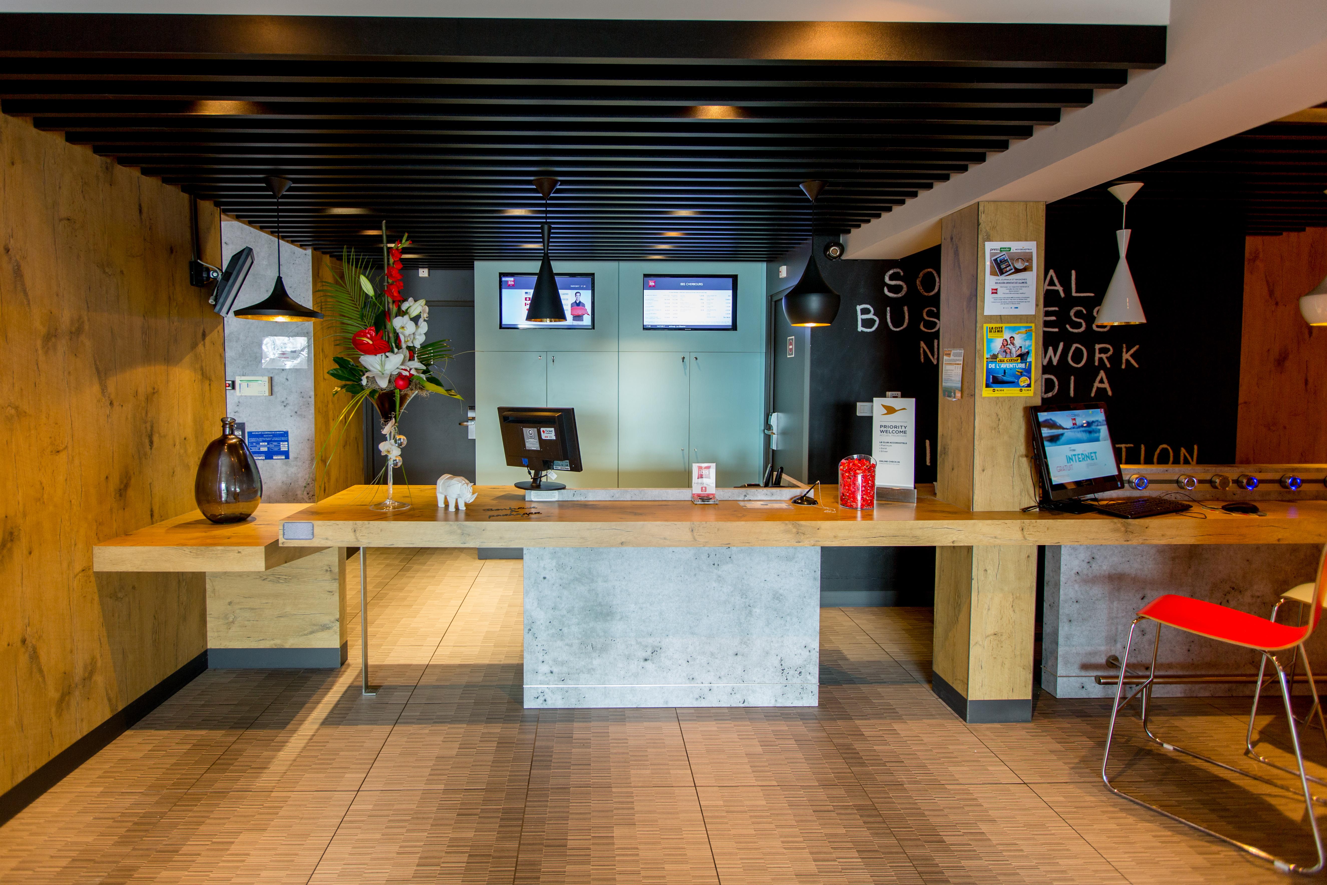 Ibis Cherbourg La Glacerie Екстериор снимка